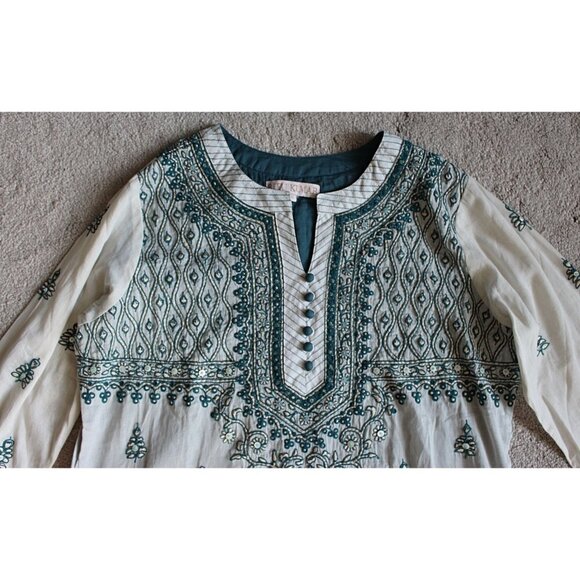 Ritu Kumar - Beautiful Embroidered Kurta Kaftan - Double Layer, Embellished - S - Picture 4 of 11